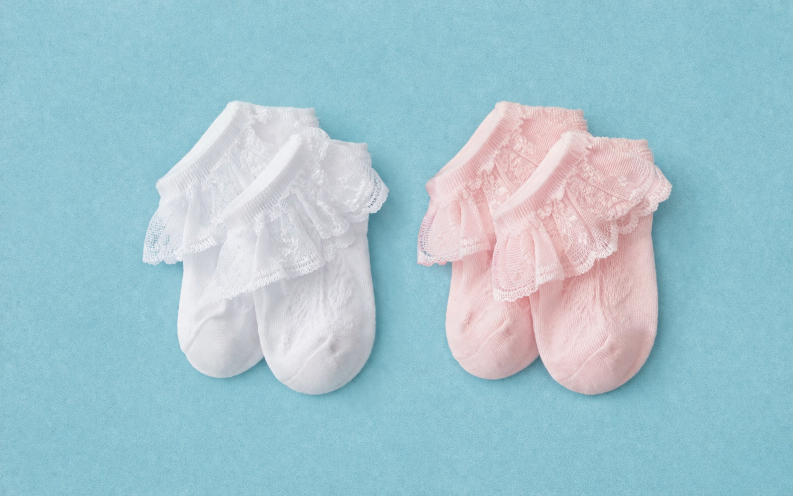 Tiny Feet Bella Lace Charm short Socks